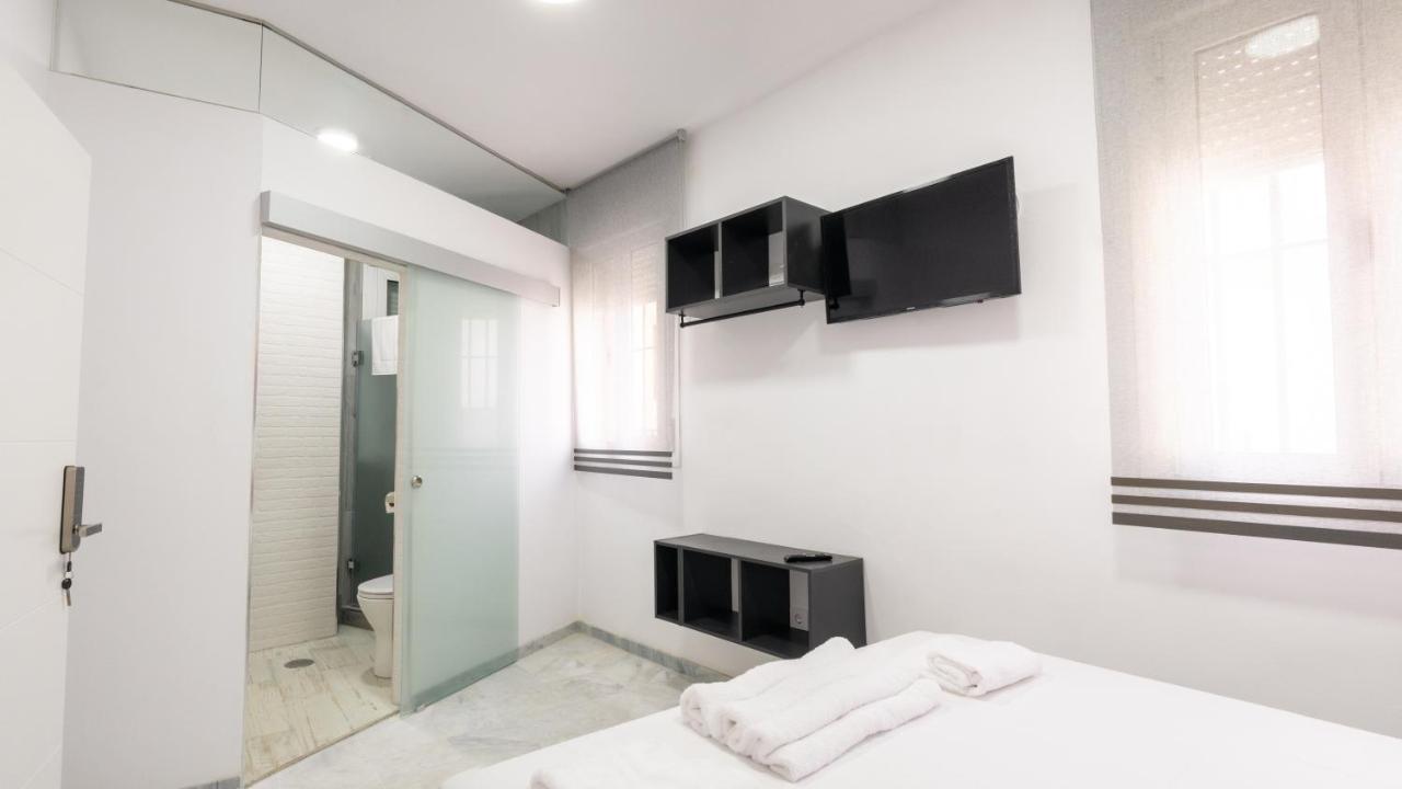Guesthouse Room & Studio Seville La Flamenka Dış mekan fotoğraf