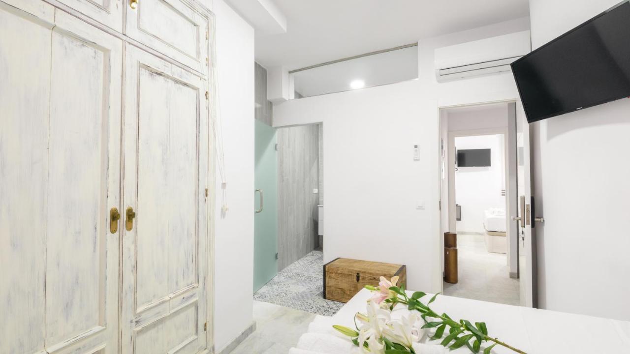 Guesthouse Room & Studio Seville La Flamenka Dış mekan fotoğraf